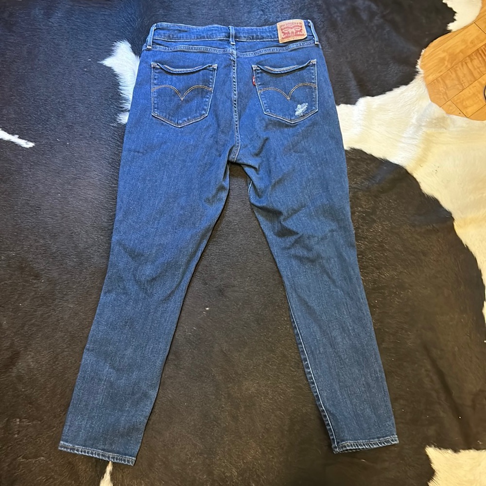 Levi High Rise Skinny Jeans